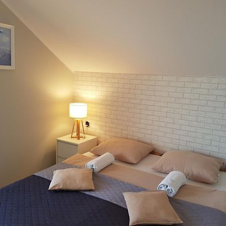 Willa Dobrylko II -Apartamenty Rewa Kültér fotó