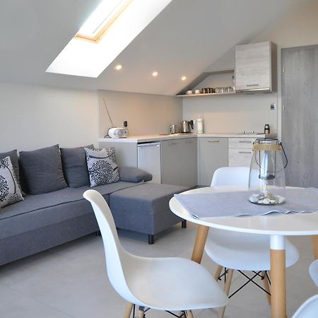 Willa Dobrylko II -Apartamenty Rewa Kültér fotó